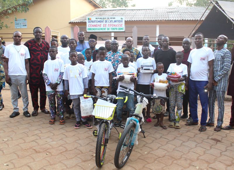 Le Concours de Noël des Enfants de KPOMASSÈ : Une Célébration de Talents et d’Initiatives