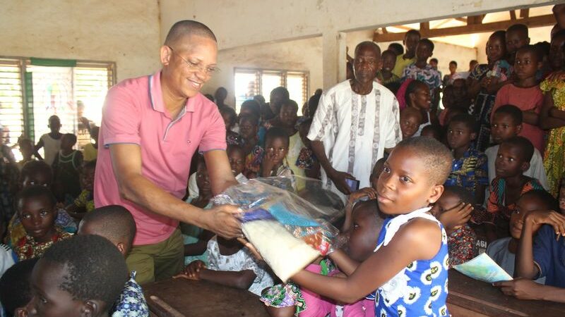 L’ONG ADJEDAS Étend son Impact Positif à DEKANME pour la Célébration de Noël