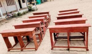 Les 10 tables-bancs 
