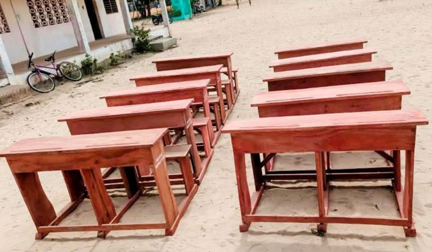 CEG GBÉHOUÉ : L’ASSOCIATION GNONOU-TCHITÉ APPUIE L’ÉTABLISSEMENT AVEC 10 TABLES-BANC