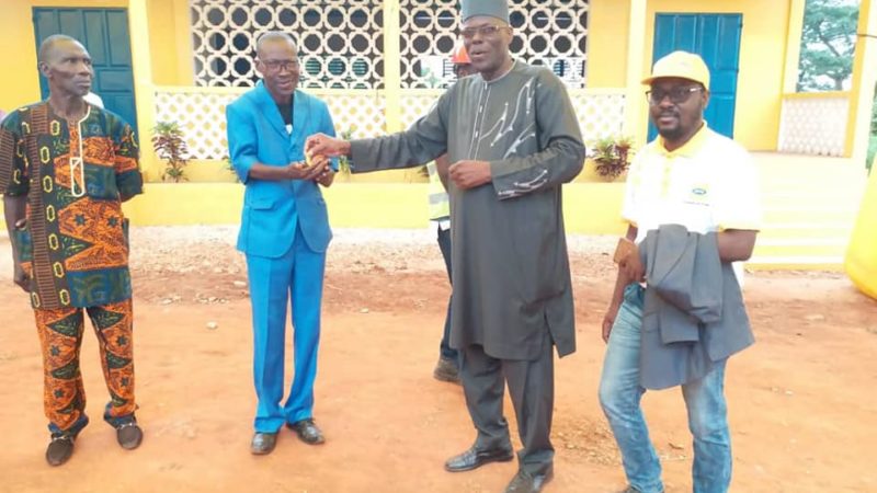 Cérémonie de remise des clés du module de 3 salles de classe à Ouocomè